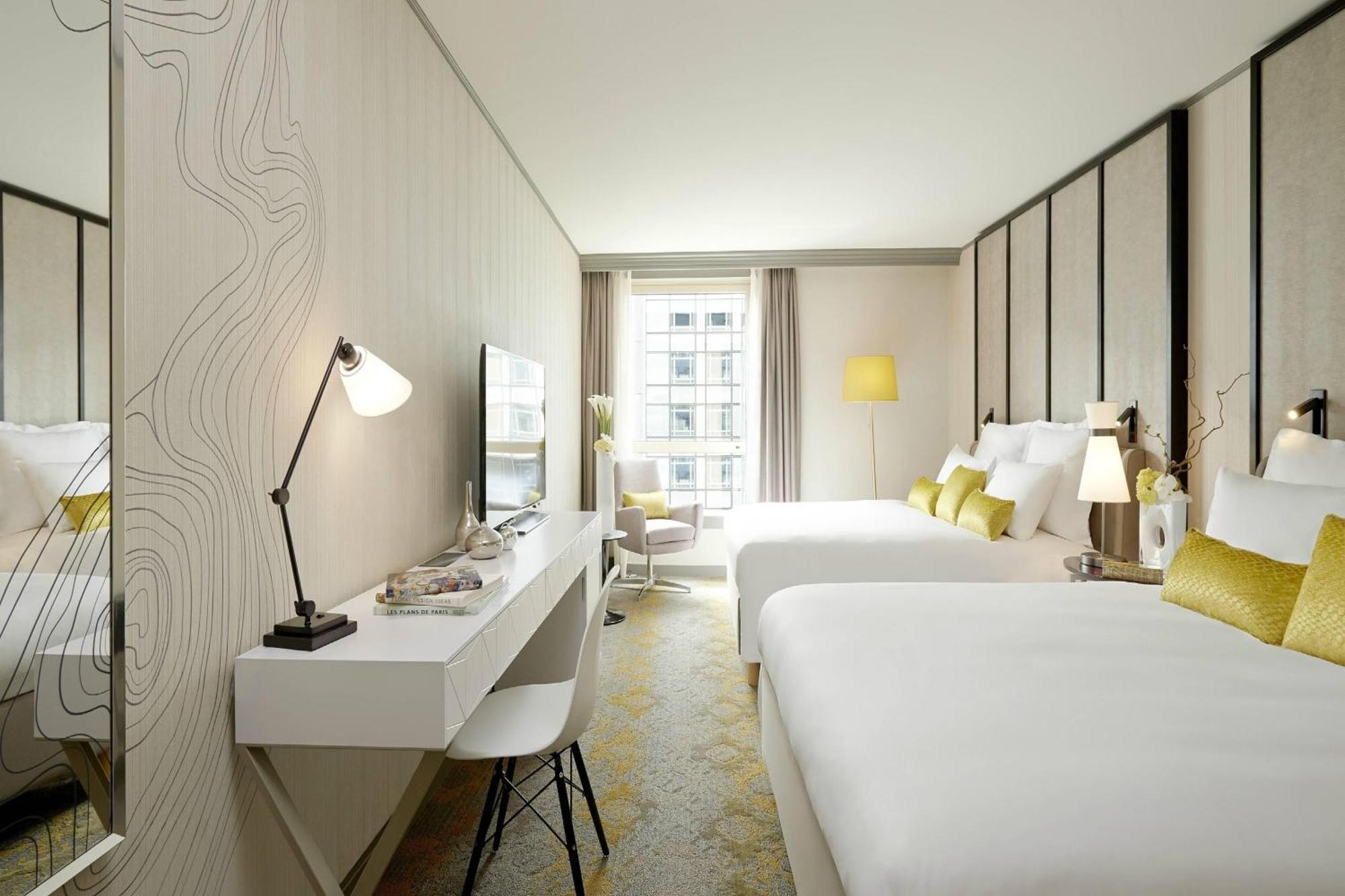Renaissance Paris La Defense Hotel Puteaux Exterior photo